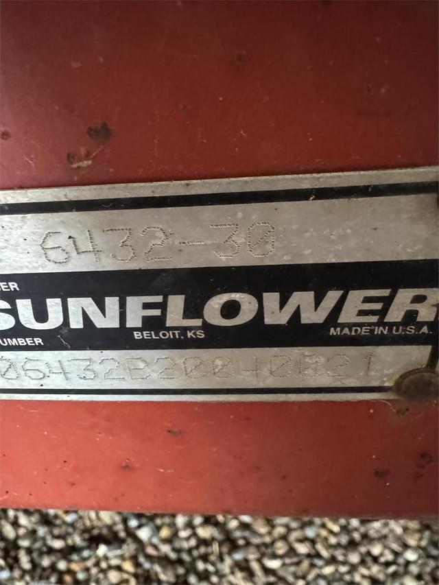 Image of Sunflower 6432-30 equipment image 2