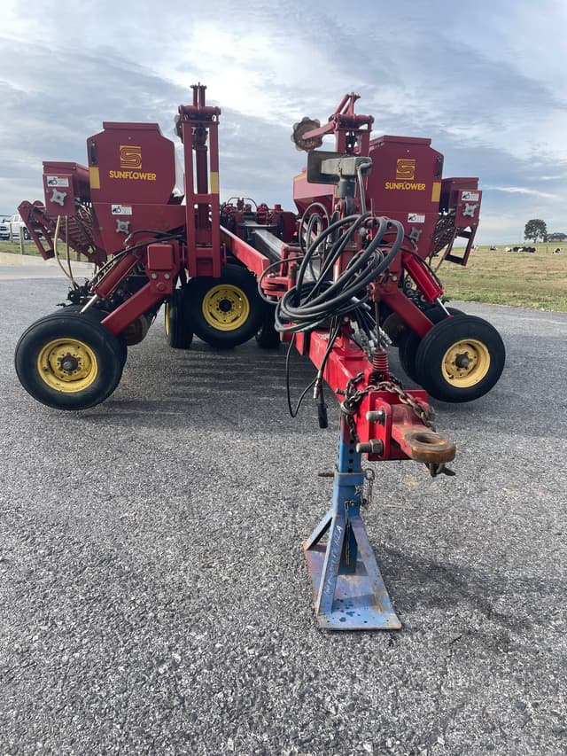 Image of Sunflower 9421-25 equipment image 4