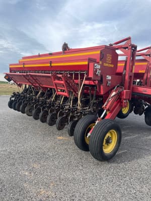 2001 Sunflower 9421-25 Image