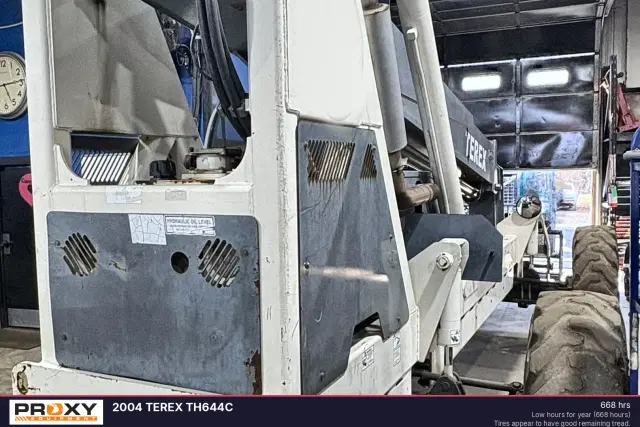 Image of Terex TH644C equipment image 3