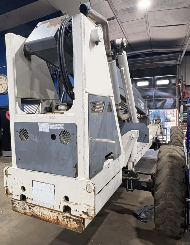 Image of Terex TH644C equipment image 3