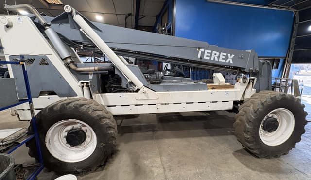 Image of Terex TH644C equipment image 1