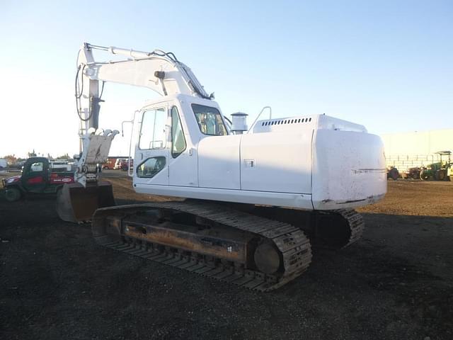 Image of Terex TXC255LC-1 equipment image 3