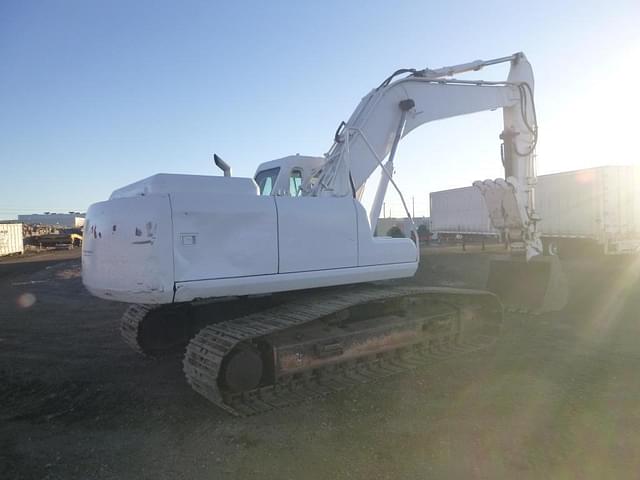 Image of Terex TXC255LC-1 equipment image 2