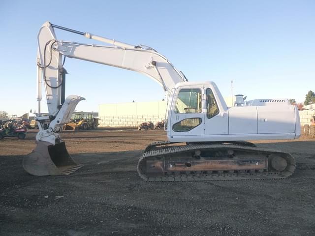 Image of Terex TXC255LC-1 equipment image 4