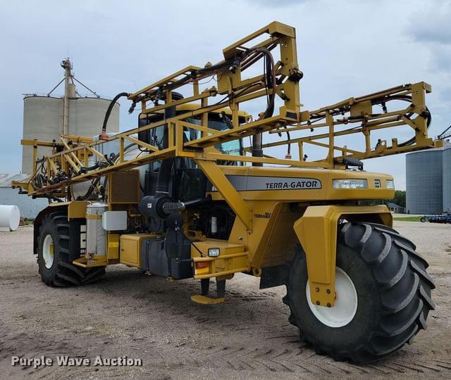 Image of Ag-Chem Terra-Gator 6103 equipment image 2