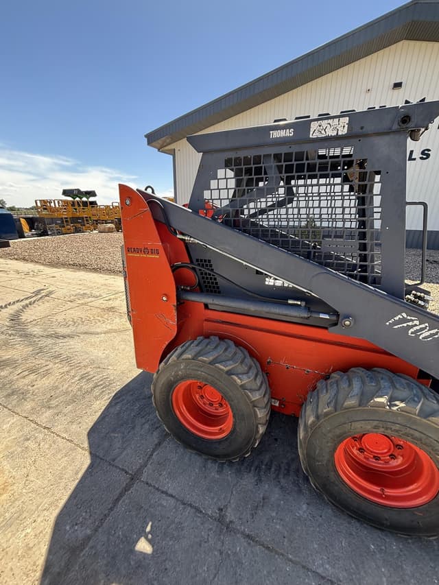 Image of Thomas 1700 equipment image 2
