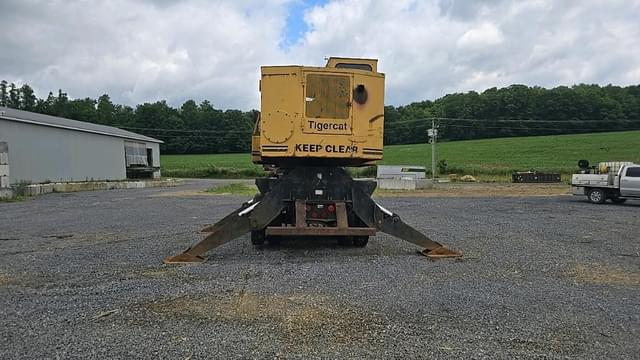 Image of Tigercat 240B equipment image 4