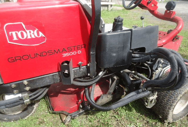 Image of Toro Groundsmaster 3500D equipment image 3