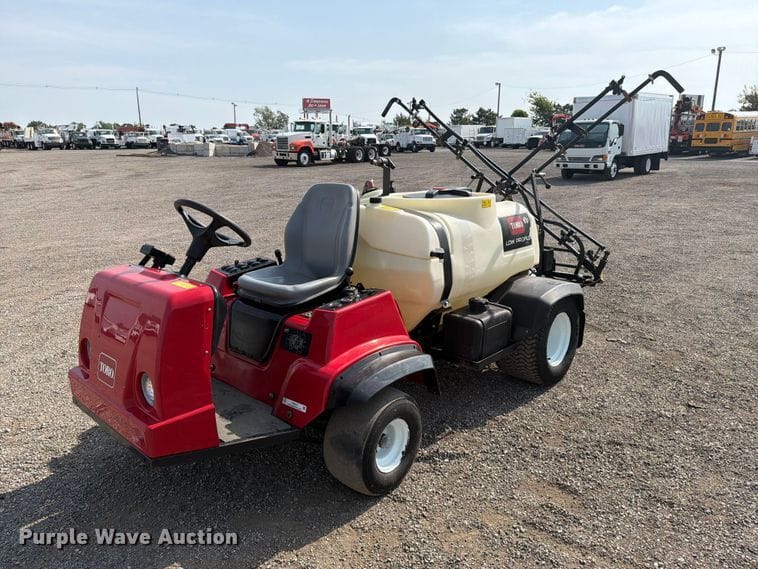 2004 Toro Multi Pro 1250 Equipment Image0