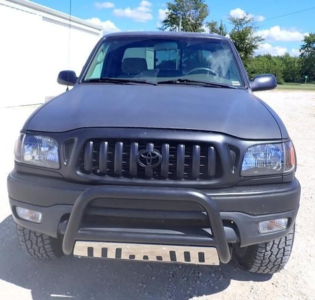 Image of Toyota Tacoma equipment image 4
