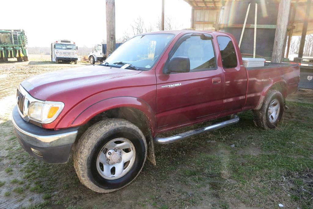 Image of Toyota Tacoma Primary image