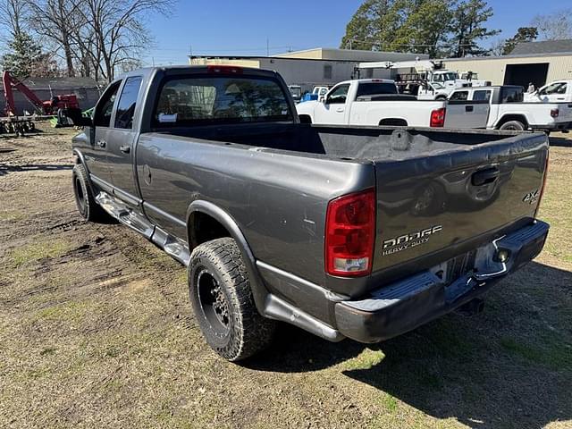 Image of Dodge Ram 3500 equipment image 3