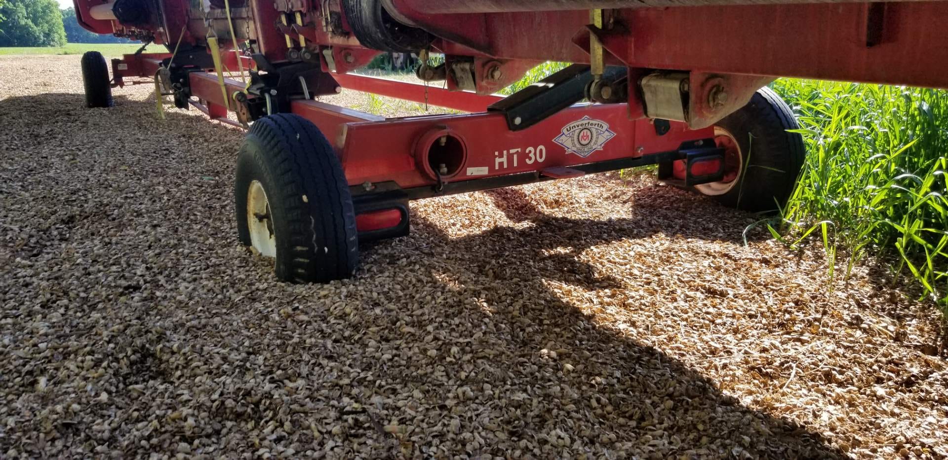 2004 Unverferth HT30 Equipment Image0