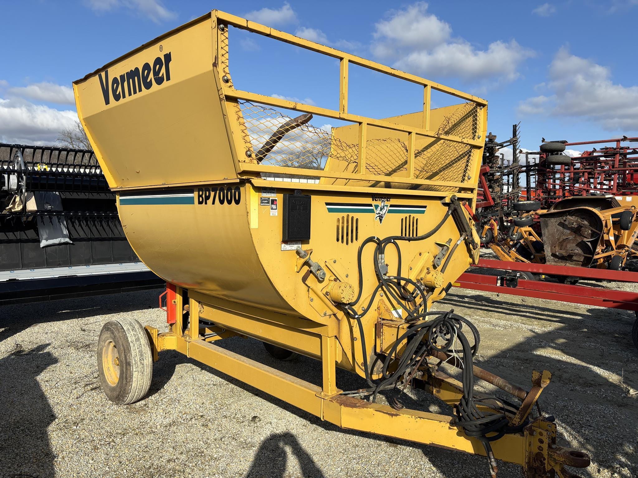 2004 Vermeer BP7000 Equipment Image0