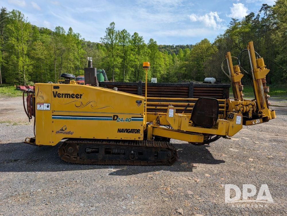 2004 Vermeer D24X40 Equipment Image0