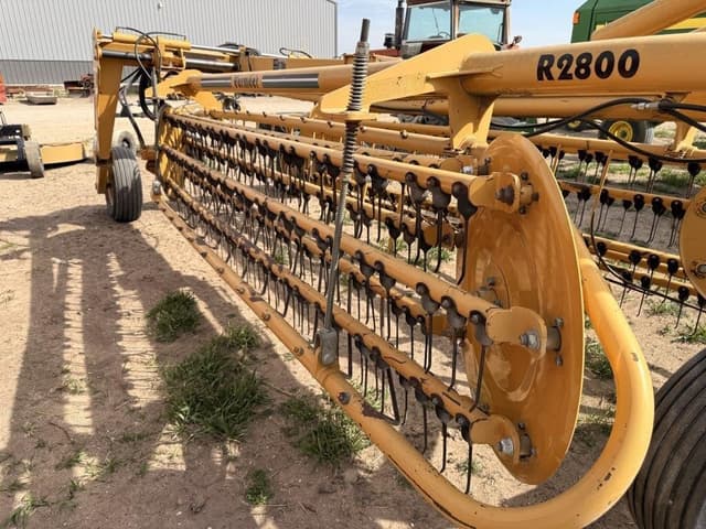 Image of Vermeer R2800 equipment image 3