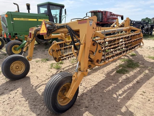 Image of Vermeer R2800 equipment image 4