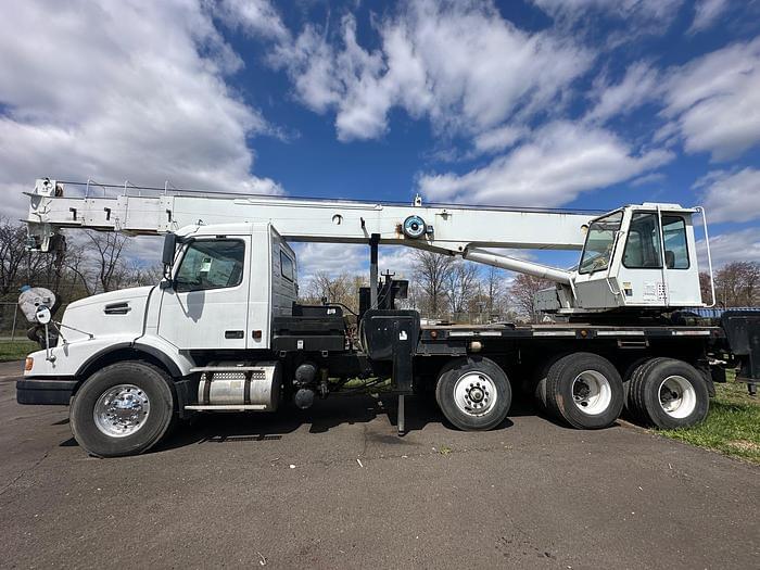 Image of Volvo VHD Primary image