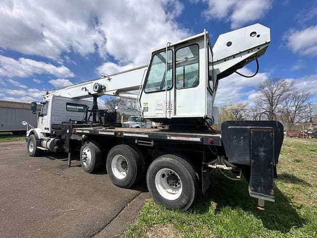 Image of Volvo VHD equipment image 2