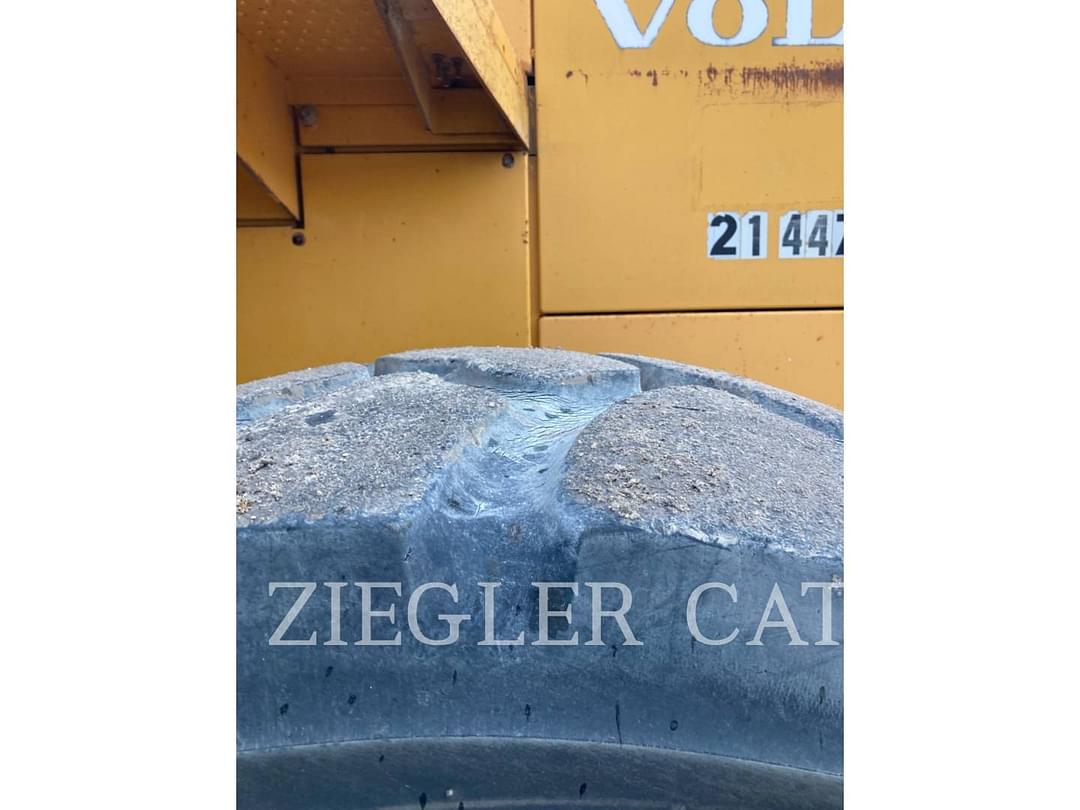 Image of Volvo L220E Image 0