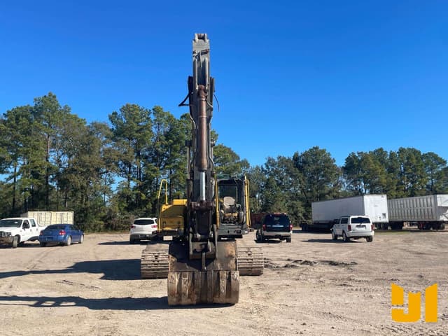 Image of Volvo EC240BLC equipment image 1