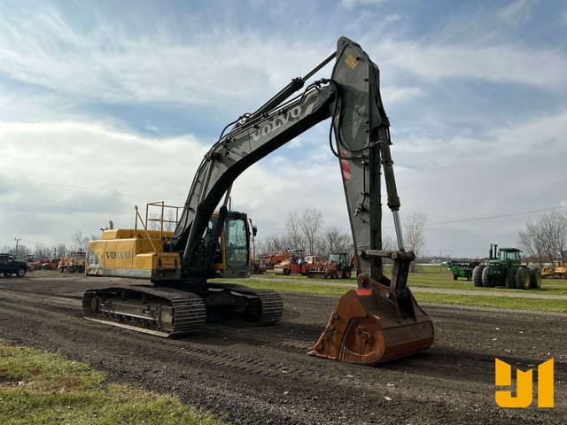 Image of Volvo EC330BLC equipment image 2