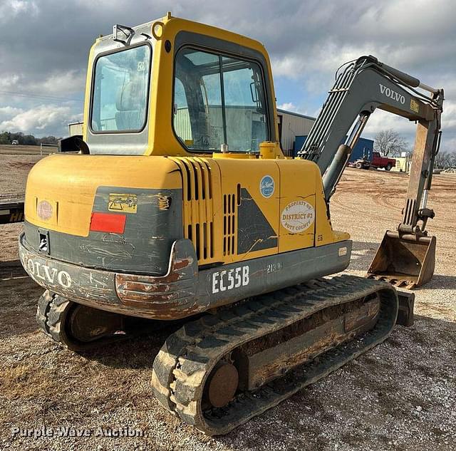 Image of Volvo EC55B equipment image 4