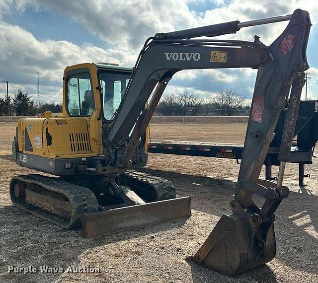 Image of Volvo EC55B equipment image 2