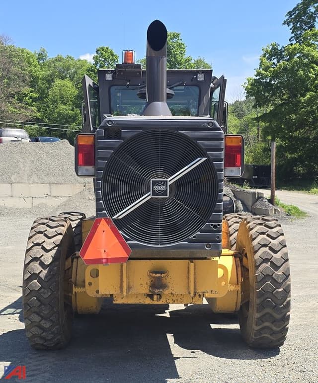 Image of Volvo G726B equipment image 4