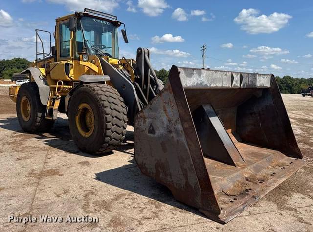 Image of Volvo L120E equipment image 2