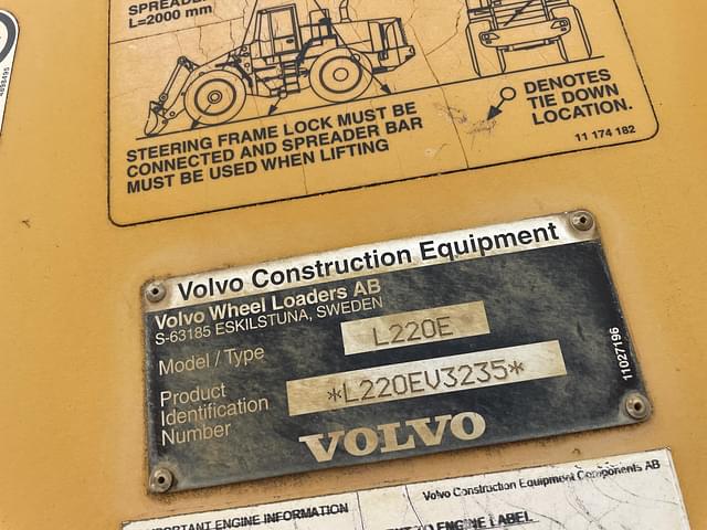 Image of Volvo L220E equipment image 4