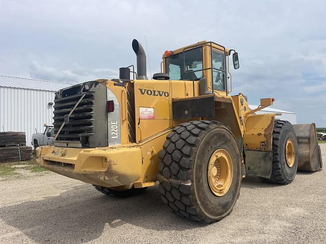 Image of Volvo L220E equipment image 2
