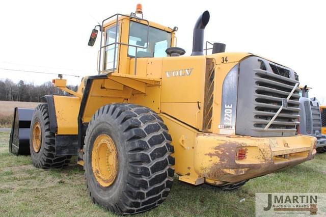 Image of Volvo L220E equipment image 3