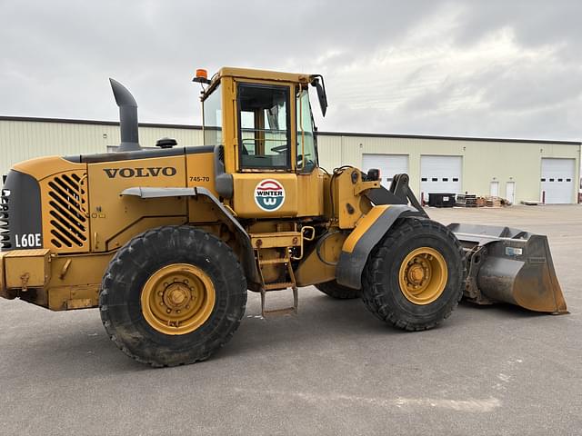 Image of Volvo L60E equipment image 3