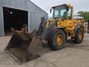 2004 Volvo L90E Image