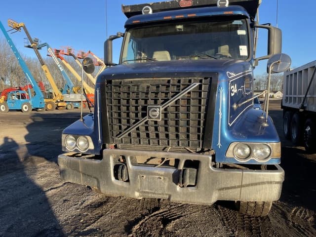 Image of Volvo VHD equipment image 1