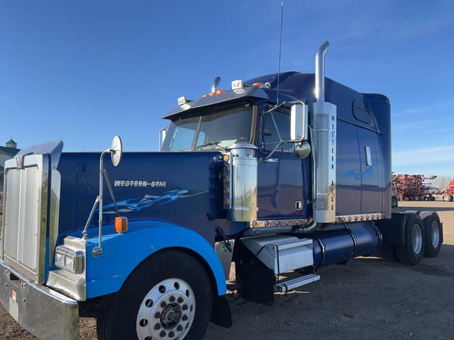 Image of Western Star Series 60 equipment image 1
