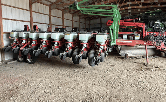 Image of White 8186 equipment image 2