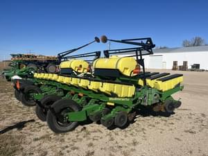 2004 Wil-Rich PT-2200 Image