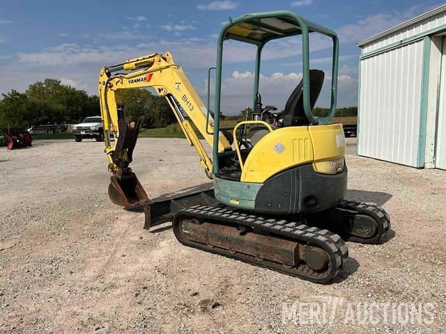 Image of Yanmar VIO35-3 equipment image 3