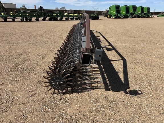 Image of Yetter 3428 equipment image 3