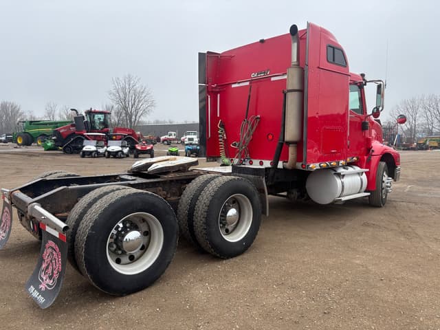 Image of International Eagle 9200 equipment image 4