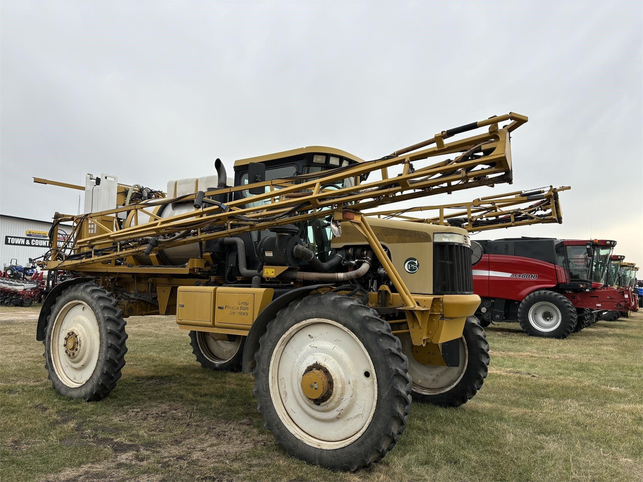 2005 Ag-Chem Rogator SS1074 Equipment Image0