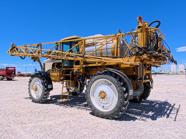 Image of Ag-Chem Rogator SS1074 equipment image 3