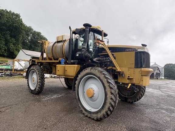 Image of Ag-Chem RoGator 1274C equipment image 3