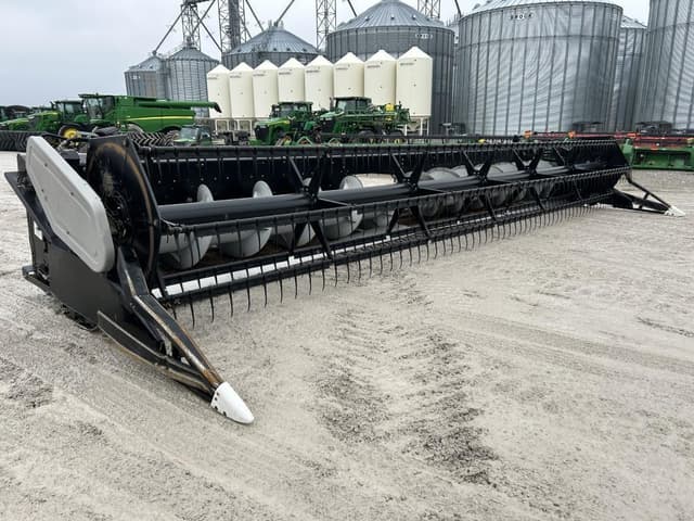 Image of AGCO 8000 equipment image 2