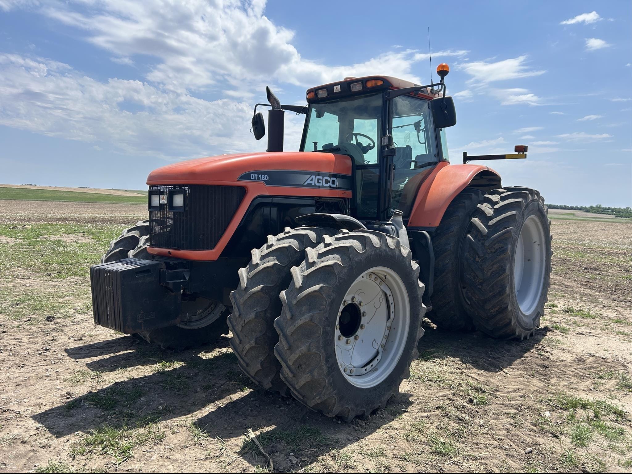 2005 AGCO DT180A Equipment Image0