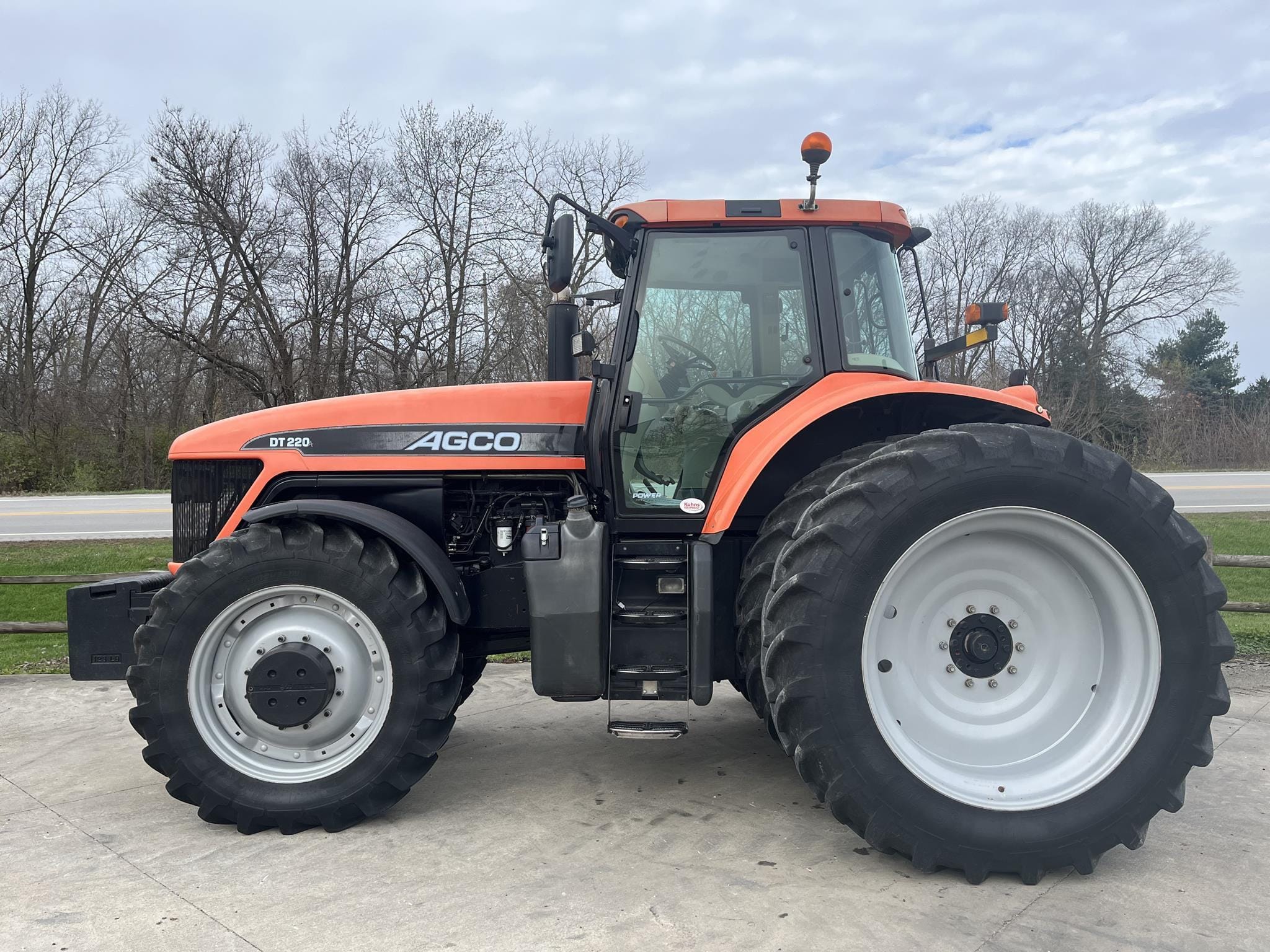 Main image AGCO DT220A