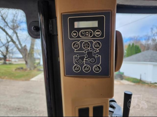 Image of AGCO RT155A equipment image 1